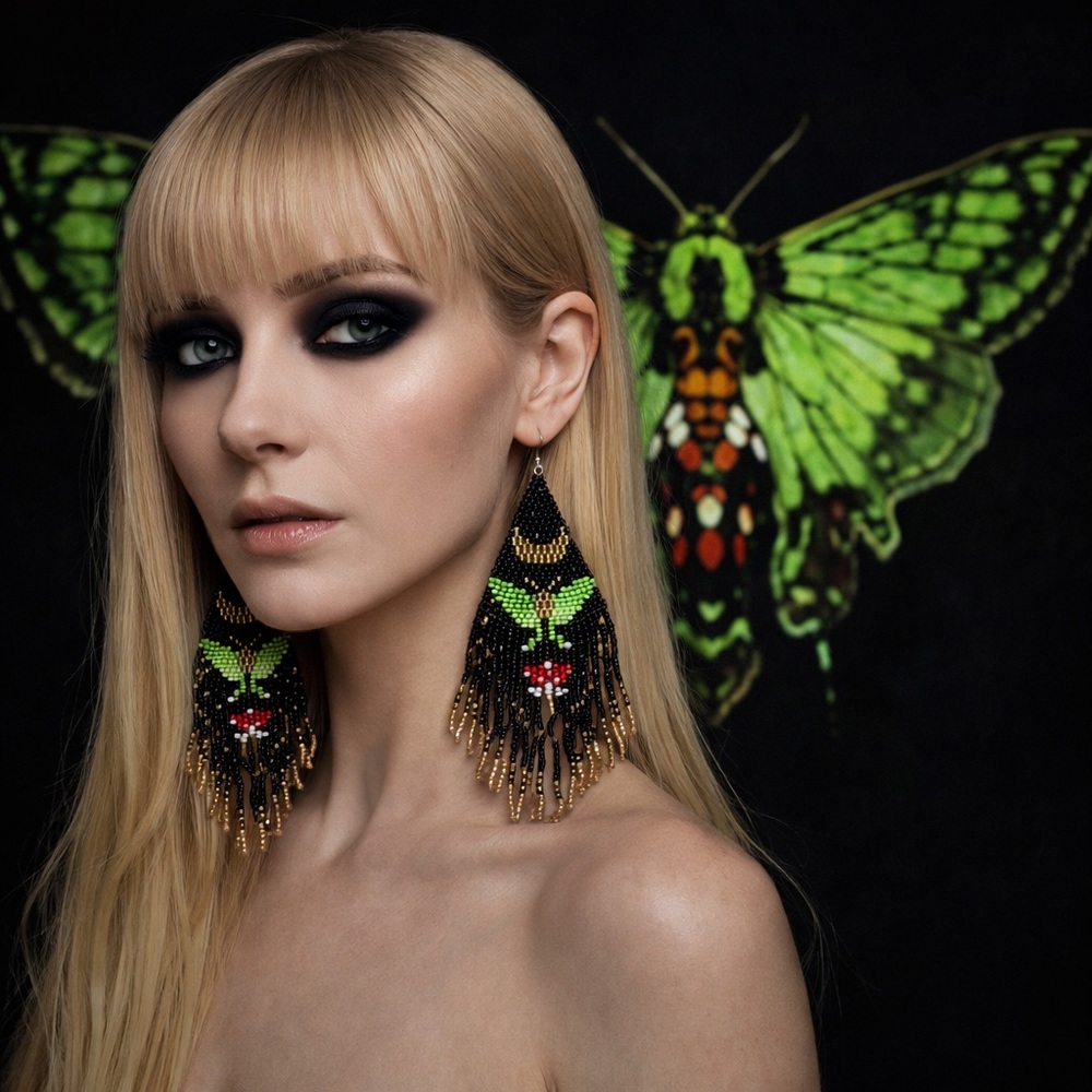 Beautiful green moth butterfly seed beaded earrings insect jewelry dangles NWOT